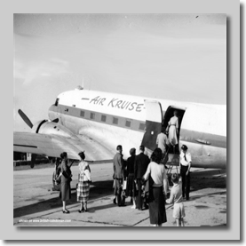 Air Kruise DC-3 passengers
